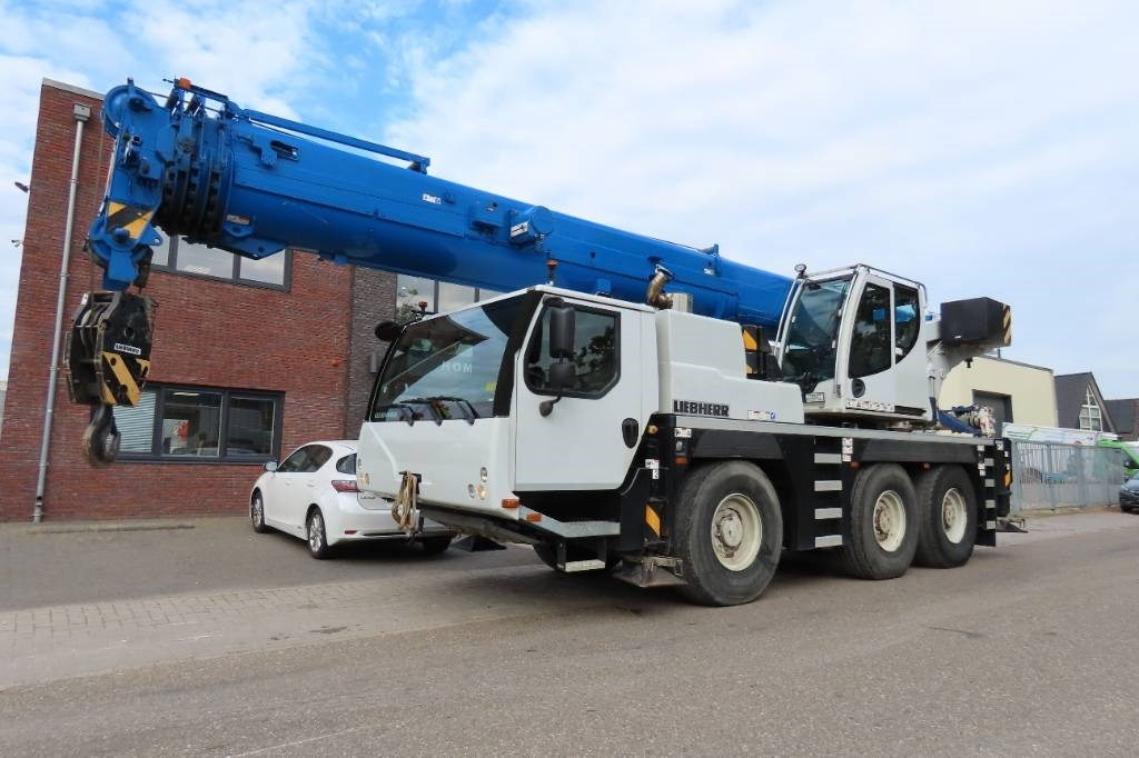 Liebherr LTM 1050-3.1 - Вседорожный кран: фото 1 Liebherr LTM 1050-3.1 - Вседорожный кран: фото 1