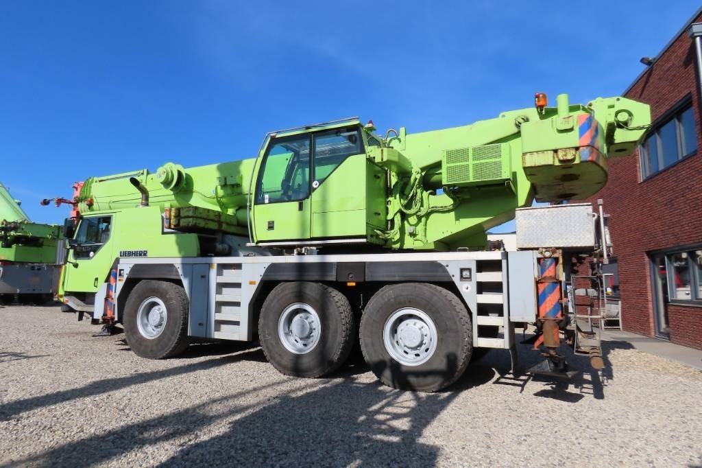 Liebherr LTM 1055-3.2 - Вседорожный кран: фото 4 Liebherr LTM 1055-3.2 - Вседорожный кран: фото 4