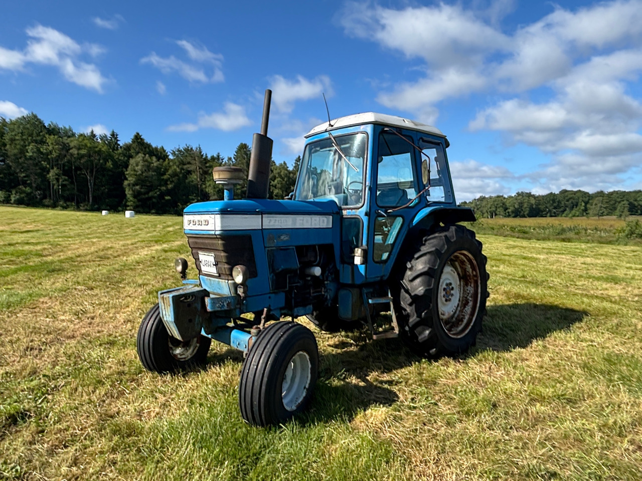 Ford 7700 - Трактор: фото 1 Ford 7700 - Трактор: фото 1