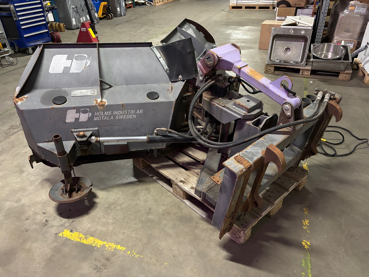 Holms KHV-240 - Отвал для снега: фото 1 Holms KHV-240 - Отвал для снега: фото 1