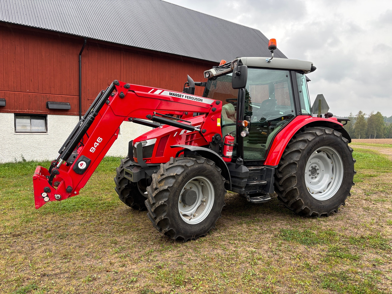 Massey Ferguson 5610 - Трактор: фото 1 Massey Ferguson 5610 - Трактор: фото 1
