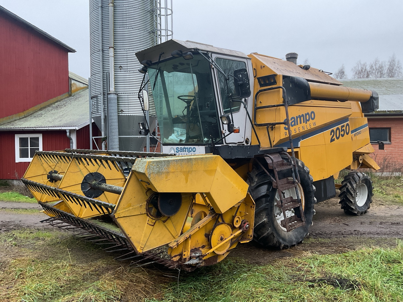 Sampo Rosenlew 2050 - Зерноуборочный комбайн: фото 1 Sampo Rosenlew 2050 - Зерноуборочный комбайн: фото 1