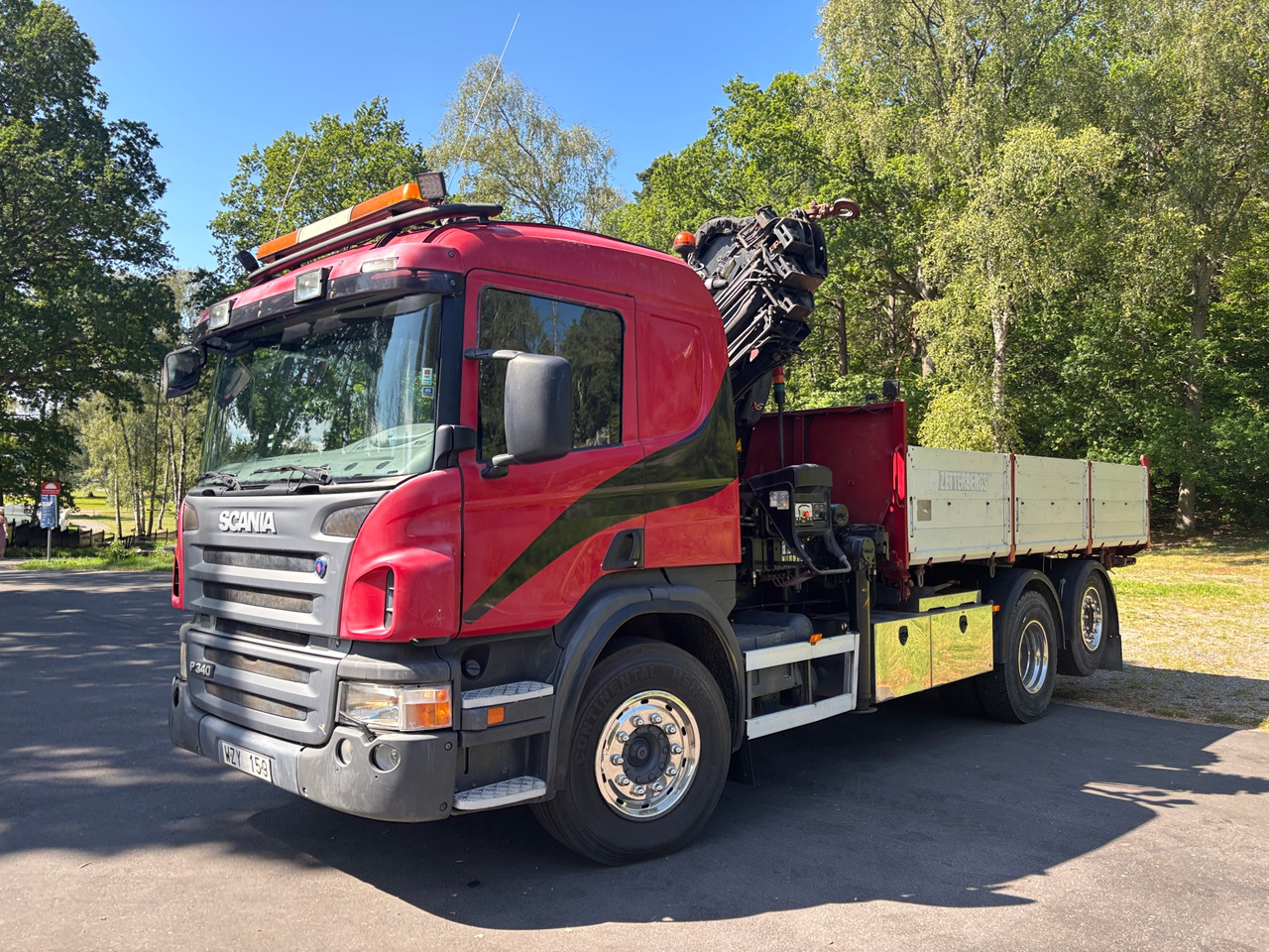 Scania P340LB6X2*4HHA - Грузовик бортовой/ Платформа: фото 1 Scania P340LB6X2*4HHA - Грузовик бортовой/ Платформа: фото 1