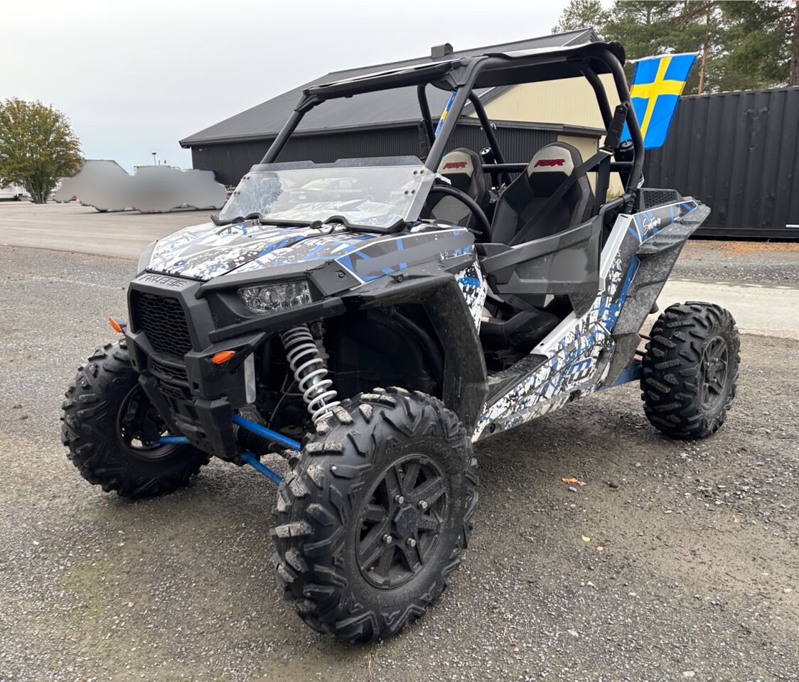 UTV Polaris RZR XP 1000 - Квадроцикл: фото 1 UTV Polaris RZR XP 1000 - Квадроцикл: фото 1