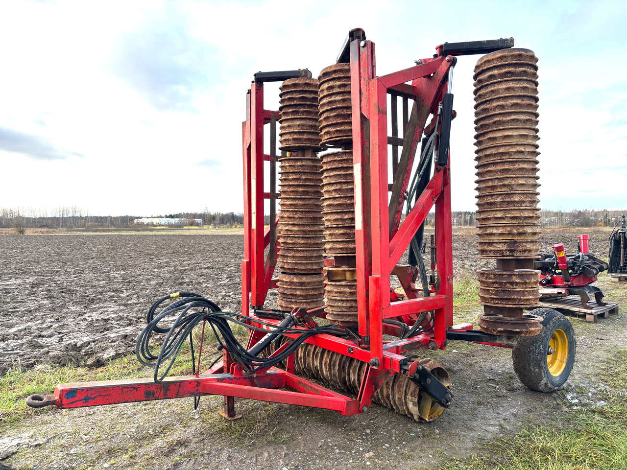 Väderstad 77B-6 - Полевой каток: фото 1 Väderstad 77B-6 - Полевой каток: фото 1