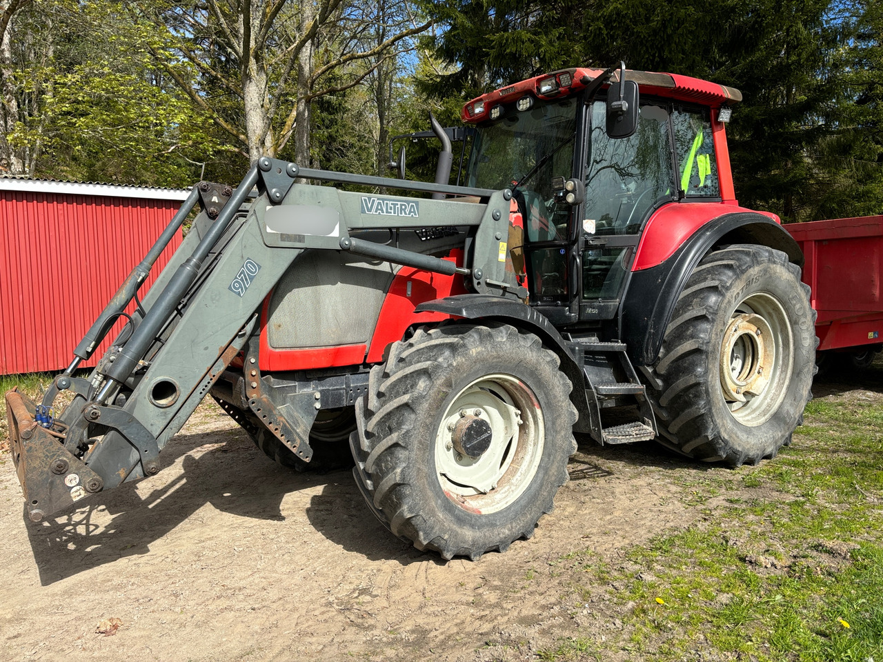 Valtra M120e - Трактор: фото 1 Valtra M120e - Трактор: фото 1