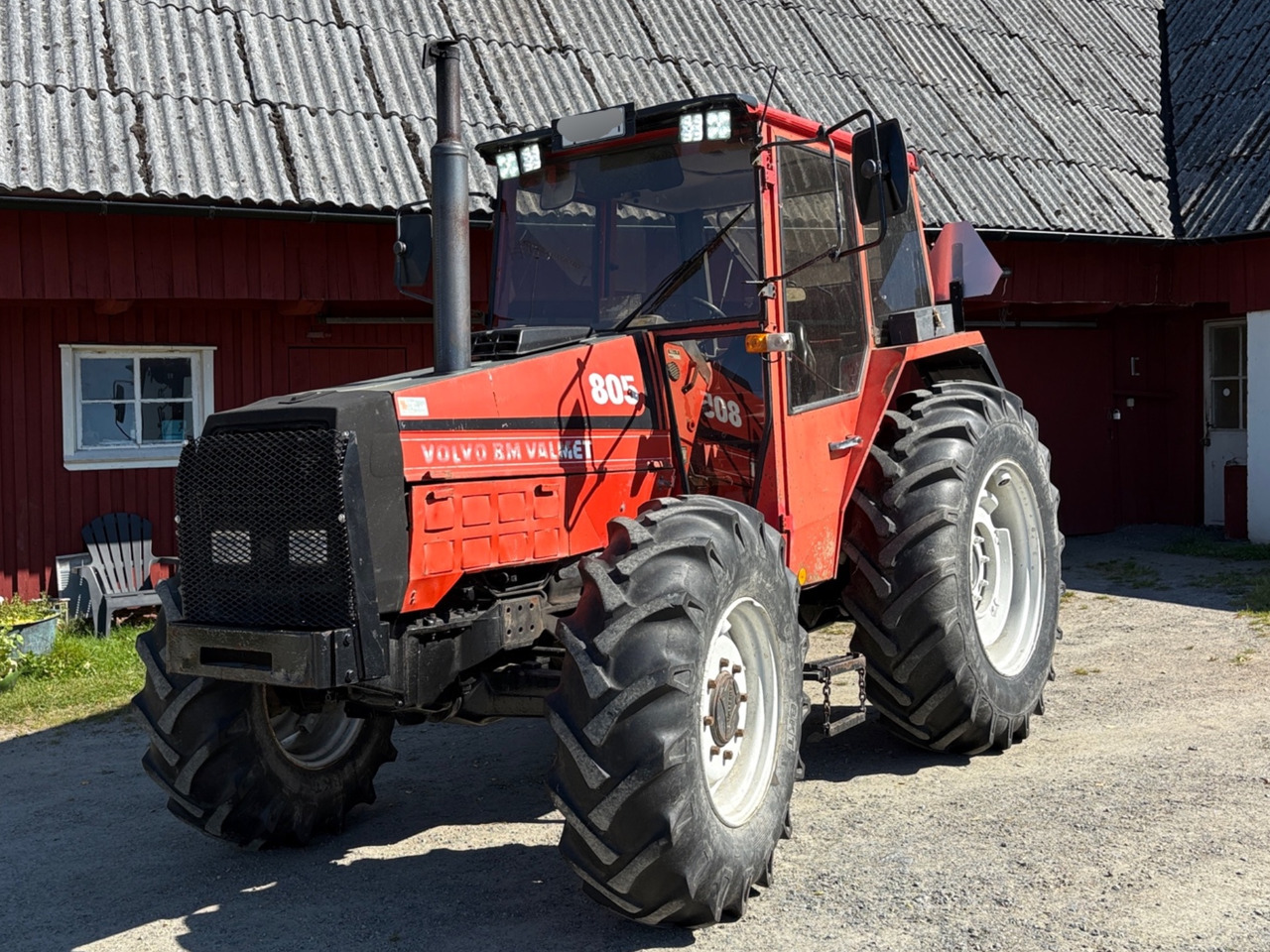 Volvo BM Valmet 805 - Трактор: фото 1 Volvo BM Valmet 805 - Трактор: фото 1