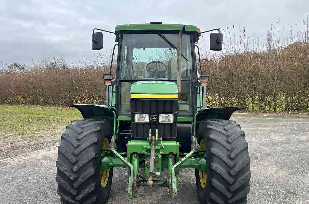 John Deere 6310, fronthef + pto - Трактор: фото 4 John Deere 6310, fronthef + pto - Трактор: фото 4