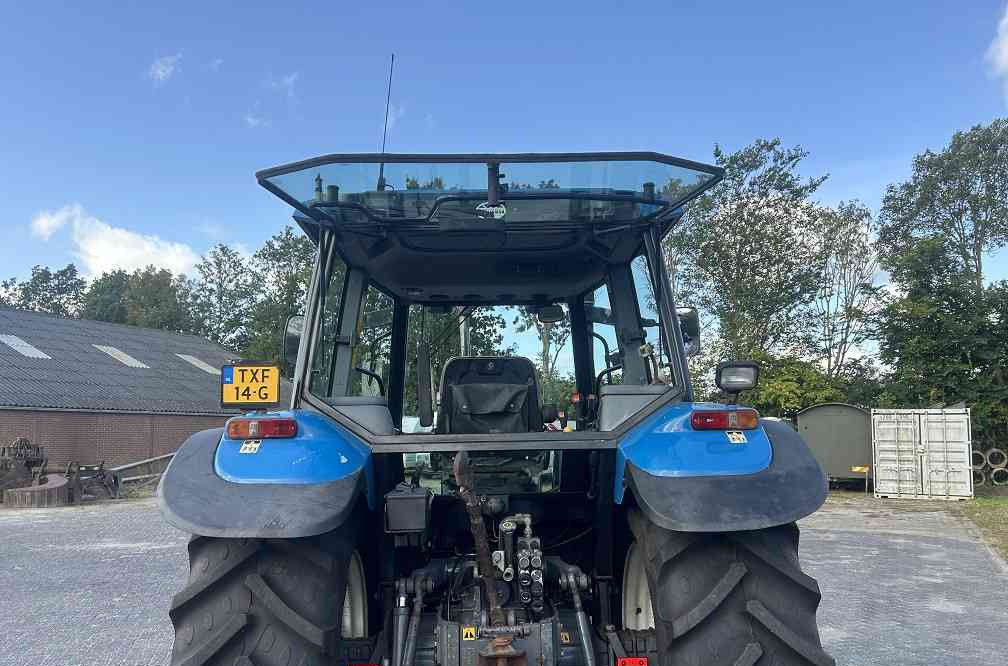 New Holland ts 90 sle - Трактор: фото 4 New Holland ts 90 sle - Трактор: фото 4