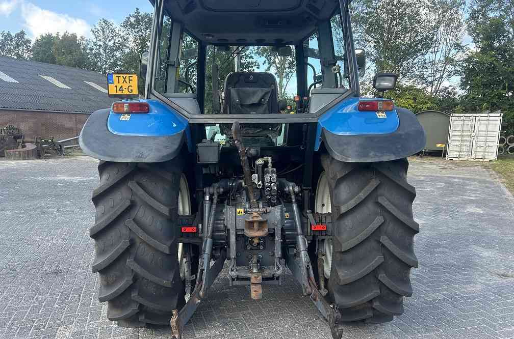 New Holland ts 90 sle - Трактор: фото 3 New Holland ts 90 sle - Трактор: фото 3
