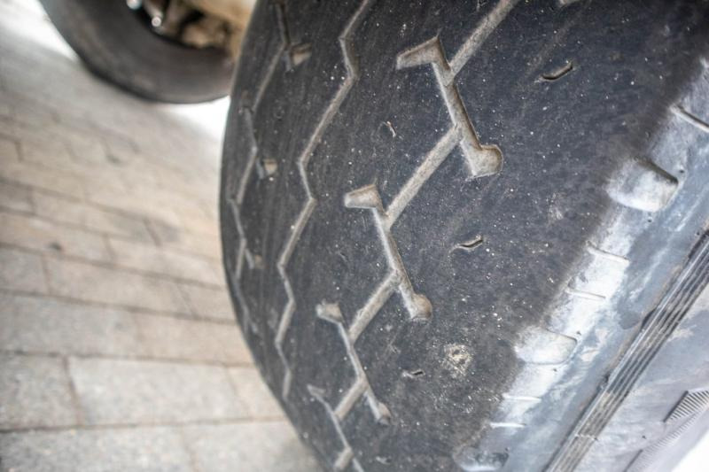 Полуприцеп бетоносмеситель DE BUF BETON MIXER/MALAXEUR/MISCHER10M3: фото 8 Полуприцеп бетоносмеситель DE BUF BETON MIXER/MALAXEUR/MISCHER10M3: фото 8