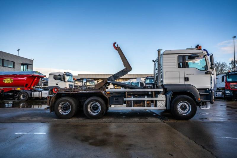 MAN TGA 33.430 BB - Крюковой мультилифт: фото 3 MAN TGA 33.430 BB - Крюковой мультилифт: фото 3