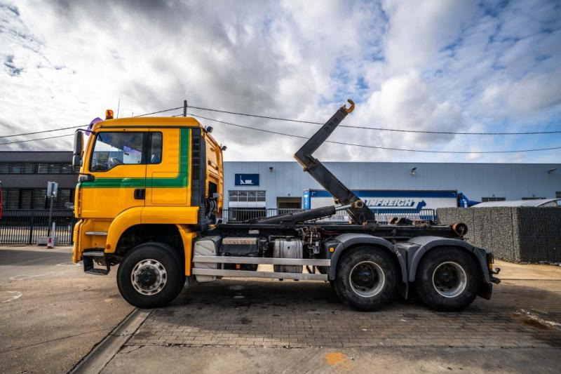 MAN TGA 33.430 BL - Крюковой мультилифт: фото 2 MAN TGA 33.430 BL - Крюковой мультилифт: фото 2