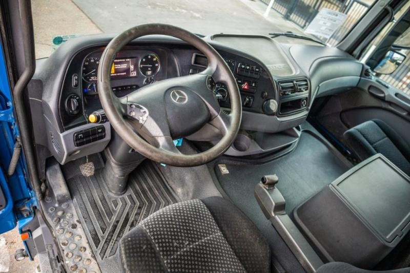 Фото интерьера 2: Самосвал Mercedes ACTROS 3241 K-MP3-8X4