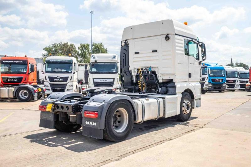 MAN TGX 18.460 XLX BLS+ INTARDER - Тягач: фото 3 MAN TGX 18.460 XLX BLS+ INTARDER - Тягач: фото 3