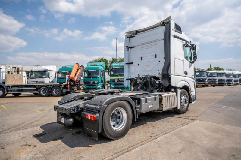 Mercedes ACTROS 1845 LS - Тягач: фото 4 Mercedes ACTROS 1845 LS - Тягач: фото 4