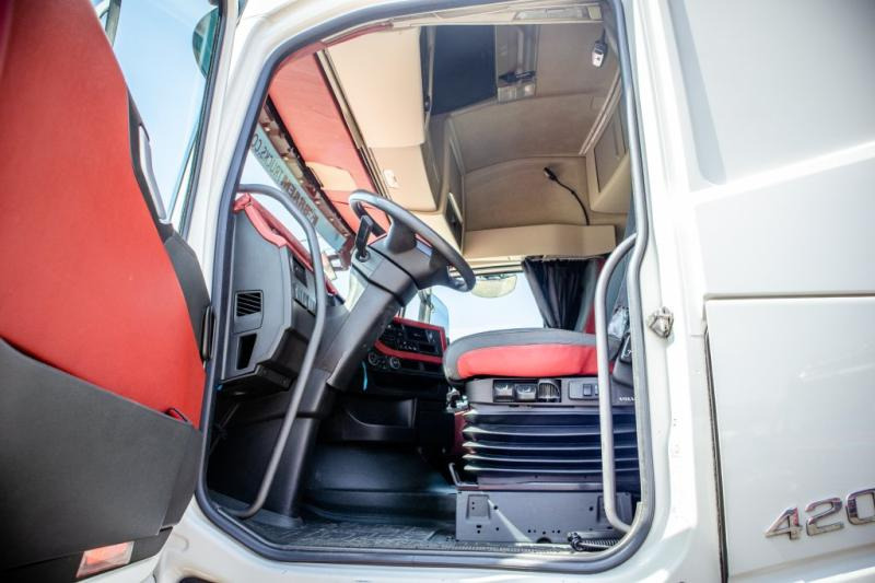Тягач Volvo FH 420: фото 9