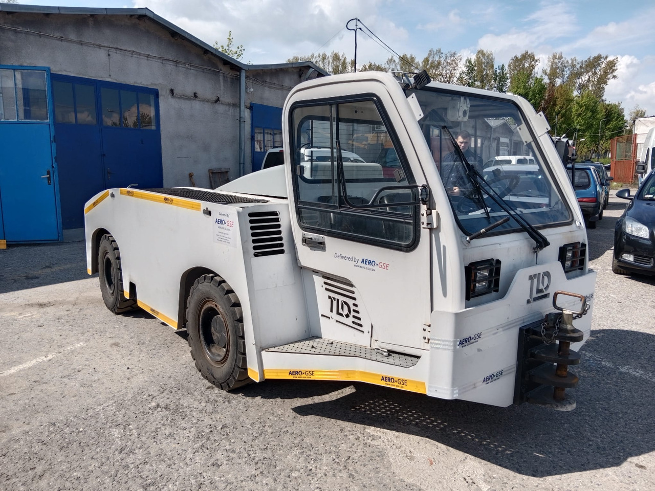 TLD TMX150 - Аэродромный тягач: фото 1 TLD TMX150 - Аэродромный тягач: фото 1