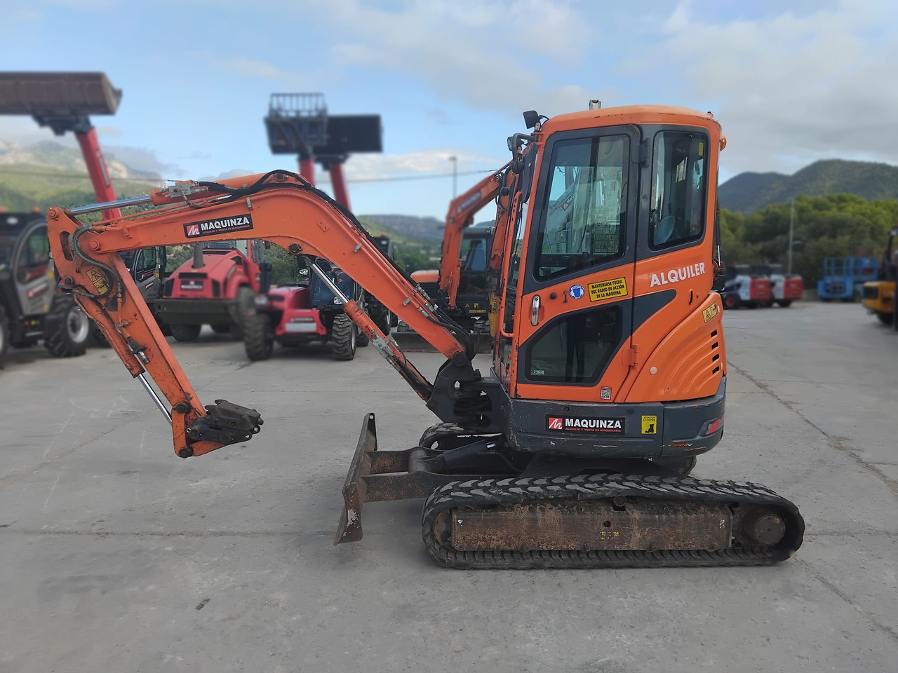 DOOSAN DX35Z - Мини-экскаватор: фото 1 DOOSAN DX35Z - Мини-экскаватор: фото 1
