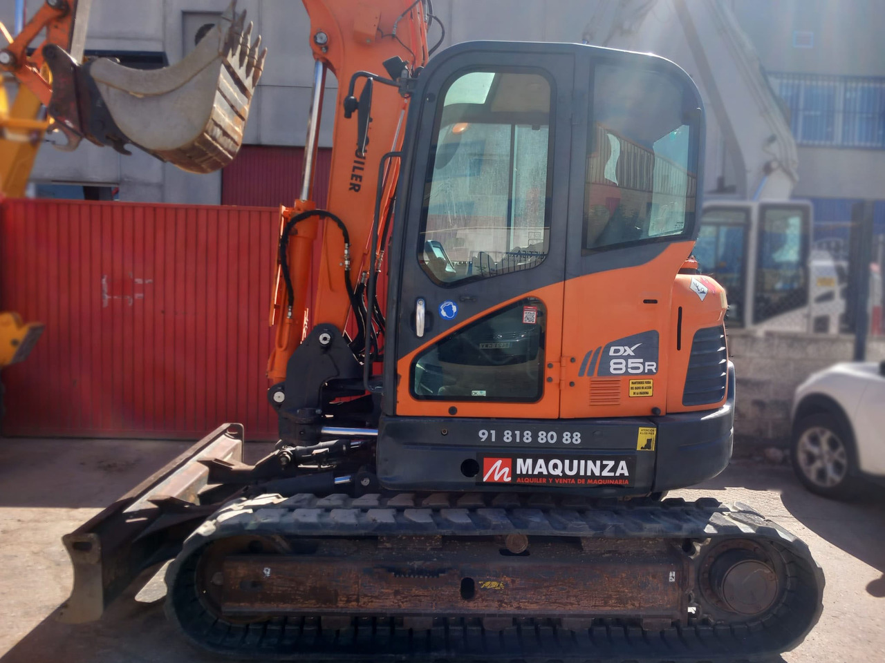 DOOSAN DX85R-3 - Мини-экскаватор: фото 1 DOOSAN DX85R-3 - Мини-экскаватор: фото 1
