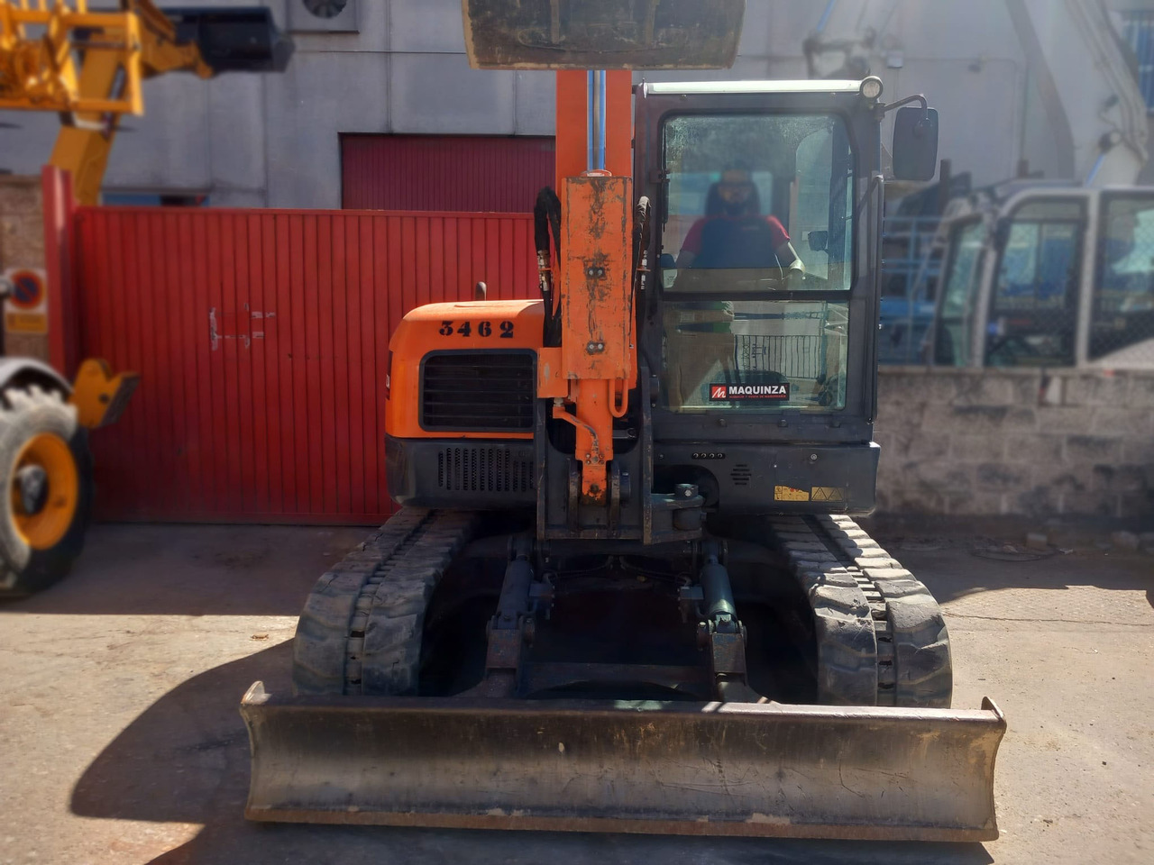 DOOSAN DX85R-3 - Мини-экскаватор: фото 5 DOOSAN DX85R-3 - Мини-экскаватор: фото 5