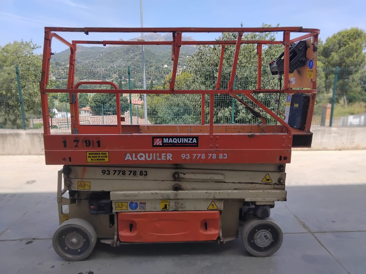 JLG 2030ES - Ножничный подъемник: фото 2 JLG 2030ES - Ножничный подъемник: фото 2