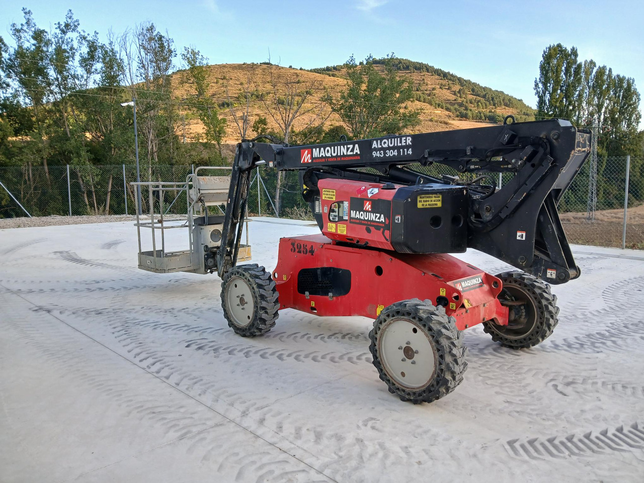 MANITOU MAN GO 12 - Коленчатый подъемник: фото 2 MANITOU MAN GO 12 - Коленчатый подъемник: фото 2