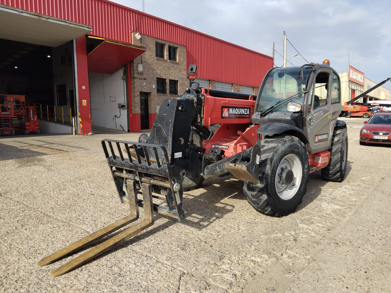 MANITOU MT1335 EASY - Телескопический погрузчик: фото 2 MANITOU MT1335 EASY - Телескопический погрузчик: фото 2