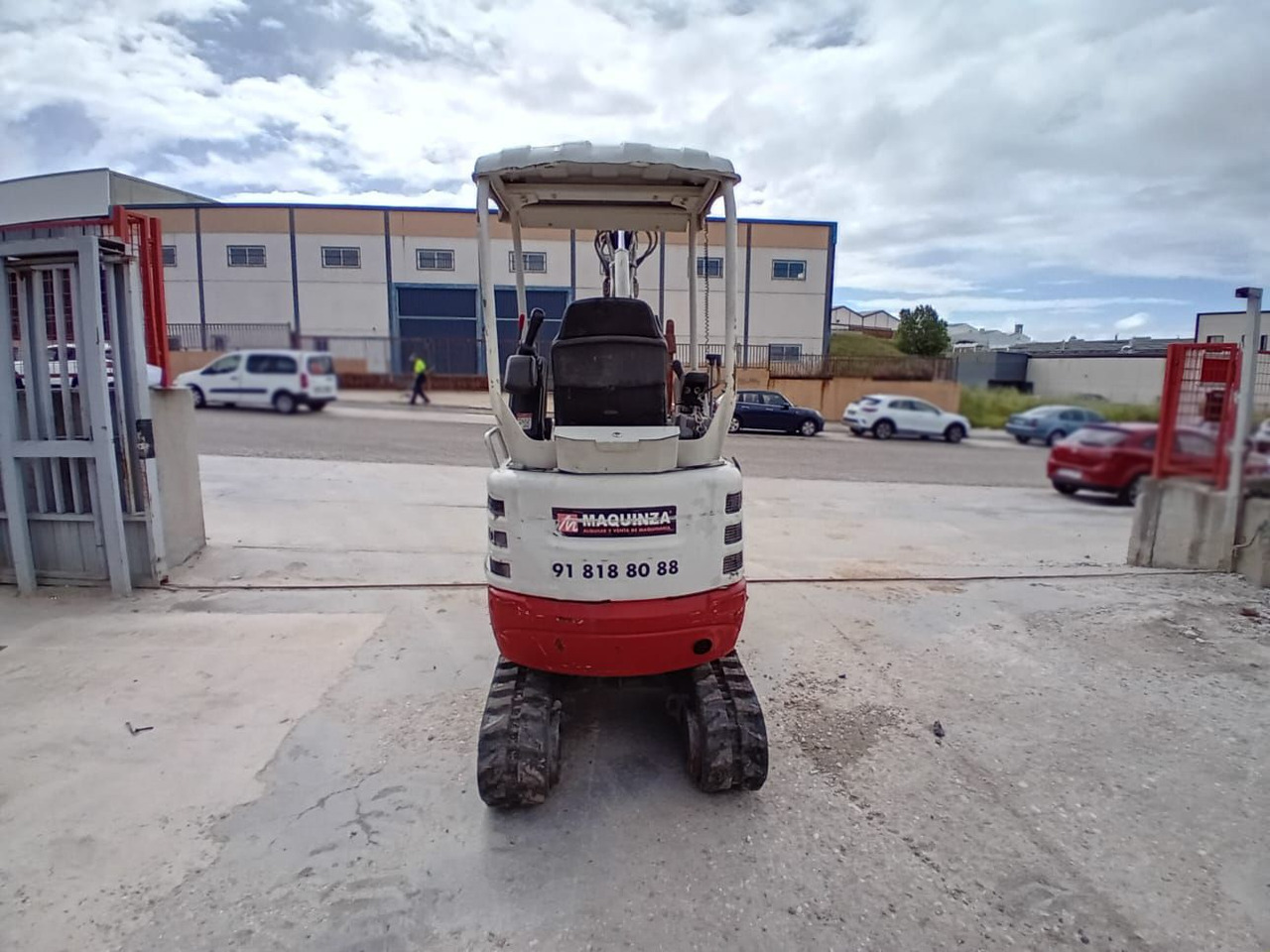 TAKEUCHI TB215R - Мини-экскаватор: фото 4 TAKEUCHI TB215R - Мини-экскаватор: фото 4