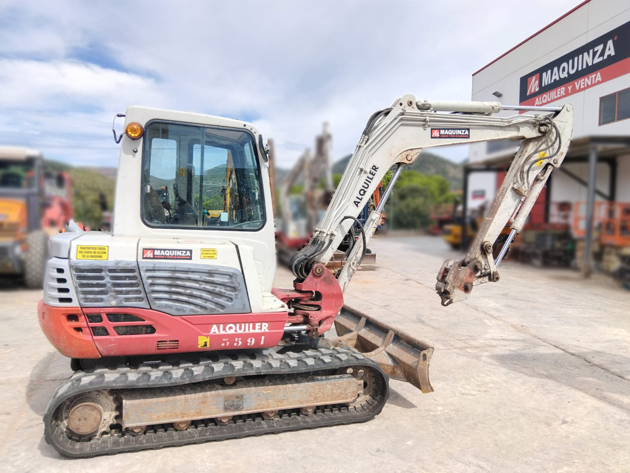 TAKEUCHI TB250 - Мини-экскаватор: фото 5 TAKEUCHI TB250 - Мини-экскаватор: фото 5