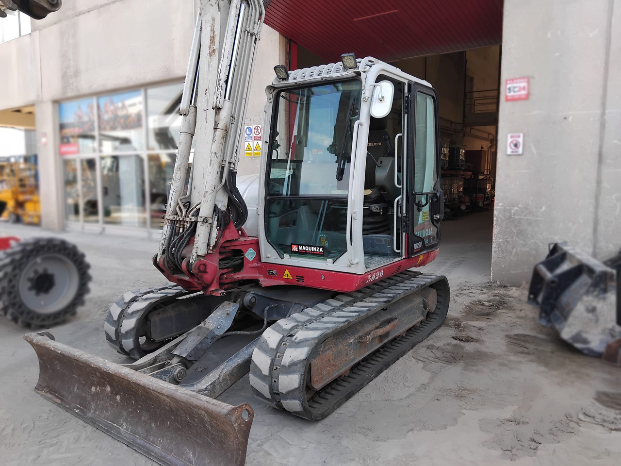 TAKEUCHI TB290 - Мини-экскаватор: фото 2 TAKEUCHI TB290 - Мини-экскаватор: фото 2