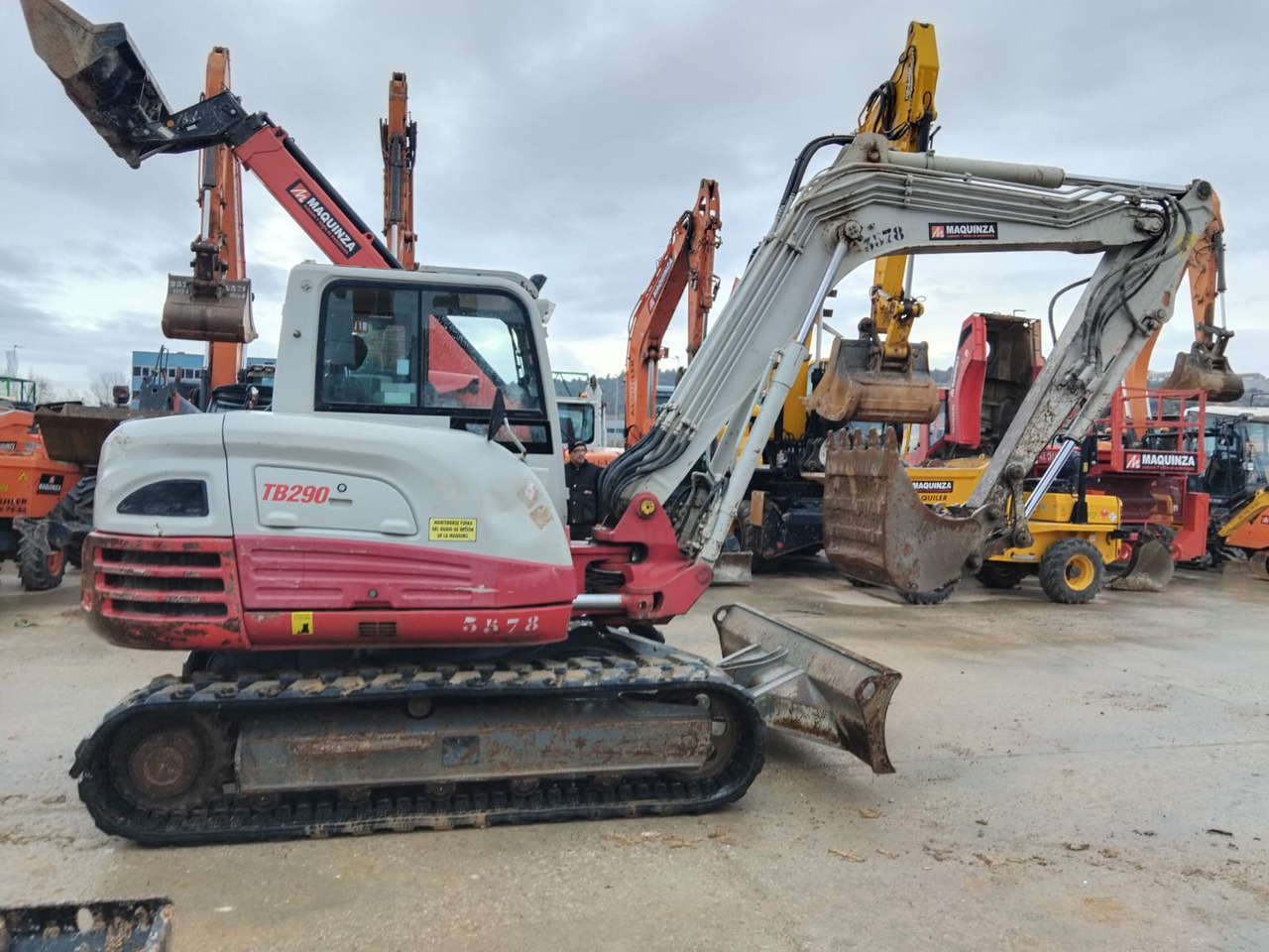 TAKEUCHI TB290 - Мини-экскаватор: фото 5 TAKEUCHI TB290 - Мини-экскаватор: фото 5