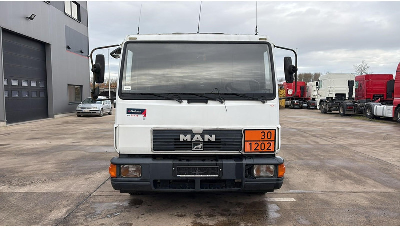 MAN 10.153 (7500L / FULL STEEL / LAMES / BOITE MANUELLE / MANUAL GEARBOX) - Грузовик-цистерна: фото 5 MAN 10.153 (7500L / FULL STEEL / LAMES / BOITE MANUELLE / MANUAL GEARBOX) - Грузовик-цистерна: фото 5