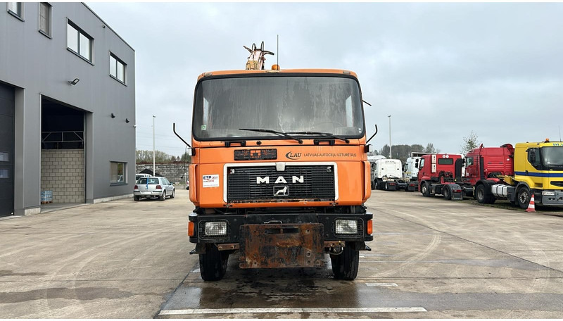 MAN 17.192 (4X4 / BIG AXLE / STEEL SUSPENSION / 8 TON CRANE) - Самосвал, Автоманипулятор: фото 2 MAN 17.192 (4X4 / BIG AXLE / STEEL SUSPENSION / 8 TON CRANE) - Самосвал, Автоманипулятор: фото 2