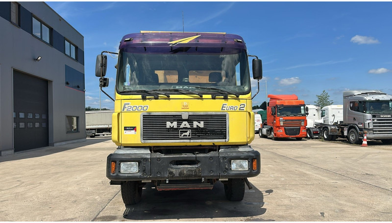 MAN 27.293 (BIG AXLE / GOOD CONDITION / STEEL SUSPENSION / LAMES) - Самосвал: фото 2 MAN 27.293 (BIG AXLE / GOOD CONDITION / STEEL SUSPENSION / LAMES) - Самосвал: фото 2
