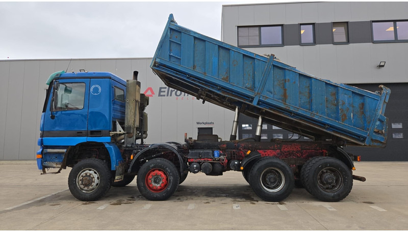 Самосвал Mercedes-Benz Actros 4143 (EPS / 8X6 / LAMES / GRAND PONT / V6 / 3 PEDALES / MP1): фото 8