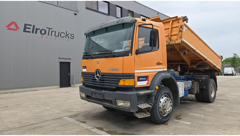 Mercedes-Benz Atego 1928 (PARFAIT ETAT / BOITE MANUELLE / GRAND PONT / LAMES) - Самосвал: фото 1 Mercedes-Benz Atego 1928 (PARFAIT ETAT / BOITE MANUELLE / GRAND PONT / LAMES) - Самосвал: фото 1