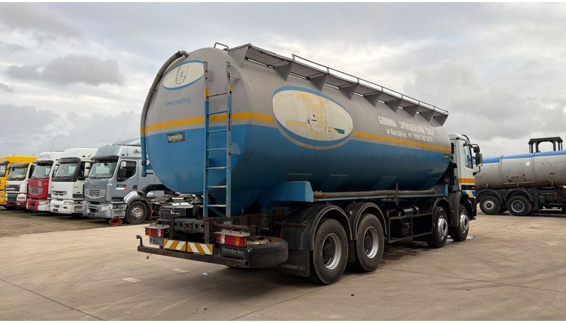 Mercedes-Benz actros 4140 (8X4 / EPS / CHASSIS 8M LONGEUR !! / GRAND PONT / LAMES / FREINS TAMBOURS / MP1) - Грузовик-шасси: фото 4 Mercedes-Benz actros 4140 (8X4 / EPS / CHASSIS 8M LONGEUR !! / GRAND PONT / LAMES / FREINS TAMBOURS / MP1) - Грузовик-шасси: фото 4