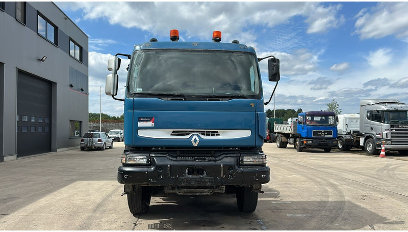 Renault KERAX 420 (8X4 / GRAND PONT / LAMES / BOITE MANUELLE / BONNE ETAT) - Грузовик-шасси: фото 2 Renault KERAX 420 (8X4 / GRAND PONT / LAMES / BOITE MANUELLE / BONNE ETAT) - Грузовик-шасси: фото 2
