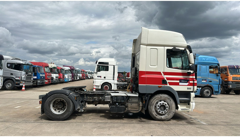 DAF 85 CF 460 (BOITE MANUELLE / MANUAL GEARBOX / GOOD CONDITION / BONNE ETAT) - Тягач: фото 4 DAF 85 CF 460 (BOITE MANUELLE / MANUAL GEARBOX / GOOD CONDITION / BONNE ETAT) - Тягач: фото 4