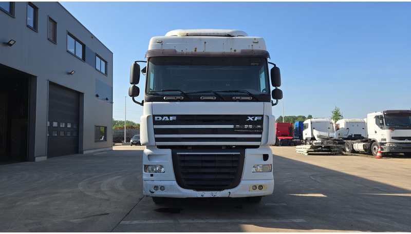 DAF XF 105.410 (BOITE MANUELLE / MANUAL GEARBOX) - Тягач: фото 2 DAF XF 105.410 (BOITE MANUELLE / MANUAL GEARBOX) - Тягач: фото 2