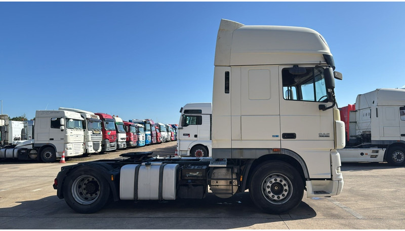 DAF XF 105.460 (GOOD CONDITION / EEV / BONNE ETAT / AIRCO) - Тягач: фото 4 DAF XF 105.460 (GOOD CONDITION / EEV / BONNE ETAT / AIRCO) - Тягач: фото 4