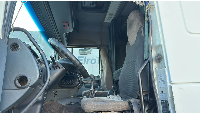 DAF XF 95.380 (EURO 2 / POMPE MANUELLE / MANUAL PUMP / BOITE MANUELLE / MANUAL GEARBOX) лизинг DAF XF 95.380 (EURO 2 / POMPE MANUELLE / MANUAL PUMP / BOITE MANUELLE / MANUAL GEARBOX): фото 14