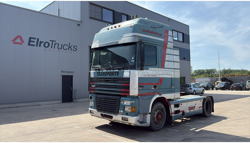 DAF XF 95.430 (EURO 3 / MANUAL GEARBOX / BOITE MANUELLE) - Тягач: фото 1 DAF XF 95.430 (EURO 3 / MANUAL GEARBOX / BOITE MANUELLE) - Тягач: фото 1
