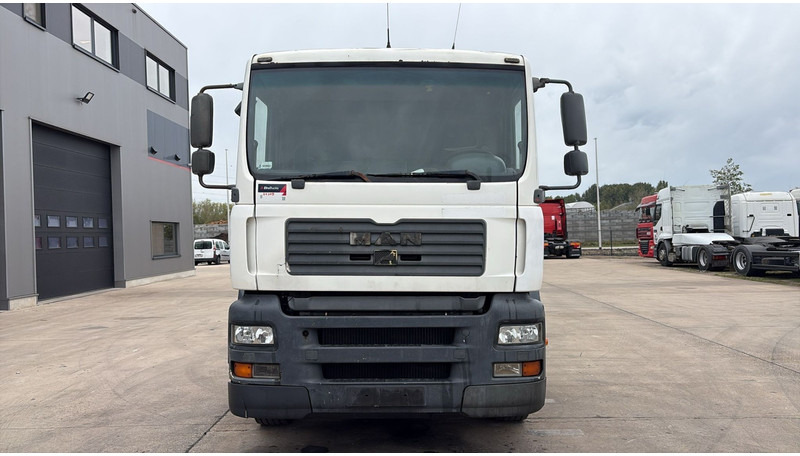 MAN TGA 28.310 (BOITE MANUELLE / MANUAL GEARBOX / 6X2) - Тягач: фото 4 MAN TGA 28.310 (BOITE MANUELLE / MANUAL GEARBOX / 6X2) - Тягач: фото 4