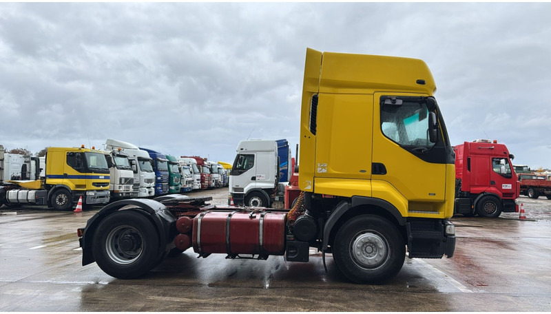 Renault Premium 400 (GRAND PONT / POMPE MANUELLE / PARFAIT) - Тягач: фото 5 Renault Premium 400 (GRAND PONT / POMPE MANUELLE / PARFAIT) - Тягач: фото 5
