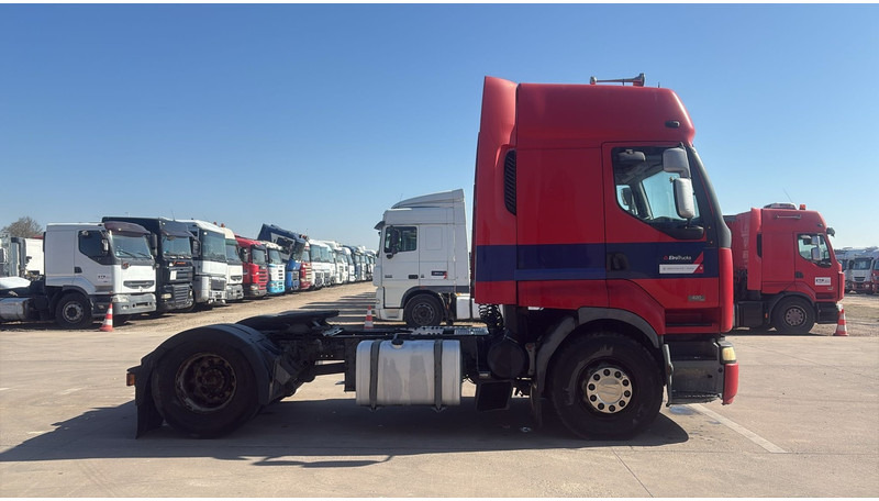 Renault Premium 420 (BOITE MANUELLE / MANUAL GEARBOX) - Тягач: фото 4 Renault Premium 420 (BOITE MANUELLE / MANUAL GEARBOX) - Тягач: фото 4