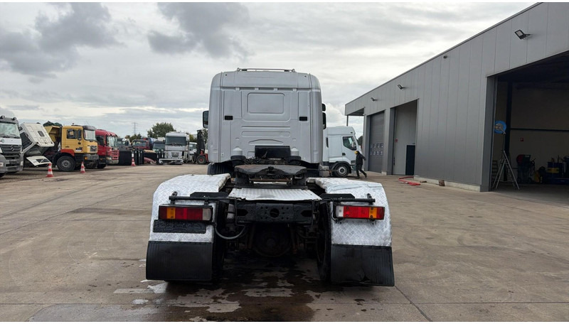 Scania R164-480 (RETARDER / BOITE MANUELLE / MANUAL GEARBOX / STEEL SUSP. / LAMES / V8) - Тягач: фото 5 Scania R164-480 (RETARDER / BOITE MANUELLE / MANUAL GEARBOX / STEEL SUSP. / LAMES / V8) - Тягач: фото 5