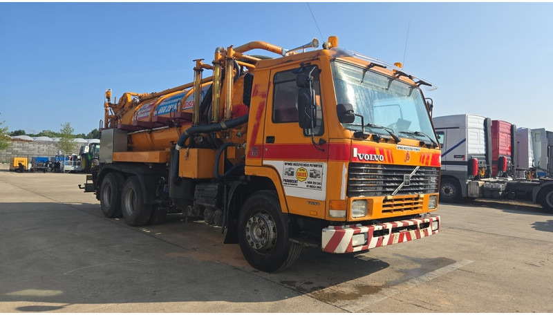 Volvo FL 10 - 320 (10500L + 1500L / 10 TYRES FULL STEEL / HIGH PRESSURE + VACUUM / POMPE MANUELLE / MANUAL PUMP) - Ассенизатор: фото 3 Volvo FL 10 - 320 (10500L + 1500L / 10 TYRES FULL STEEL / HIGH PRESSURE + VACUUM / POMPE MANUELLE / MANUAL PUMP) - Ассенизатор: фото 3
