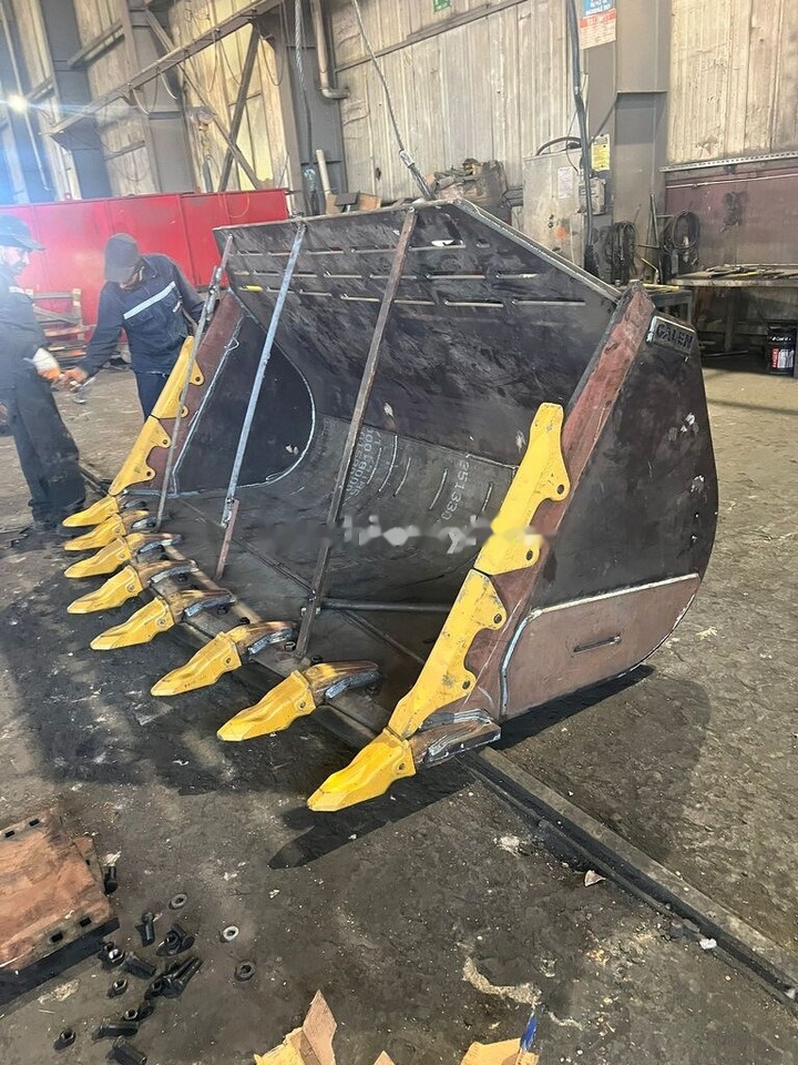 Hitachi ZW220 Rock Bucket - Ковш для погрузчика: фото 2 Hitachi ZW220 Rock Bucket - Ковш для погрузчика: фото 2